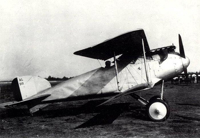 An Albatros D.II on a flying field.