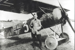 Hans Goerth of Marine Feld Jasta III, with his Fokker E.V.